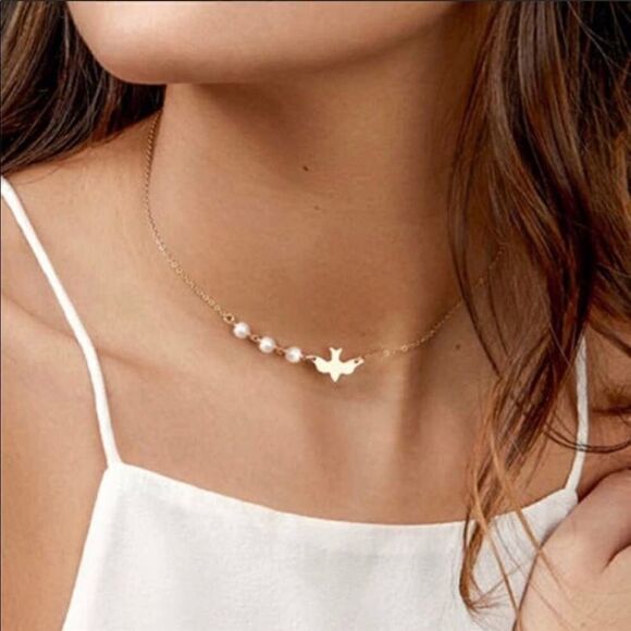 Necklace Dove with Faux pearls Super cute delicate - Picture 2 of 7